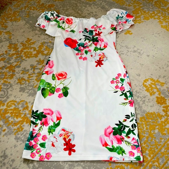 Off Shoulder Dress - Picture 1 of 3